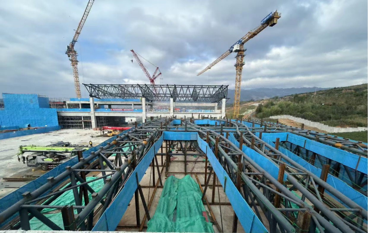 新建重庆至昆明高速铁路云贵段站房及相关工程一标段钢结构工程